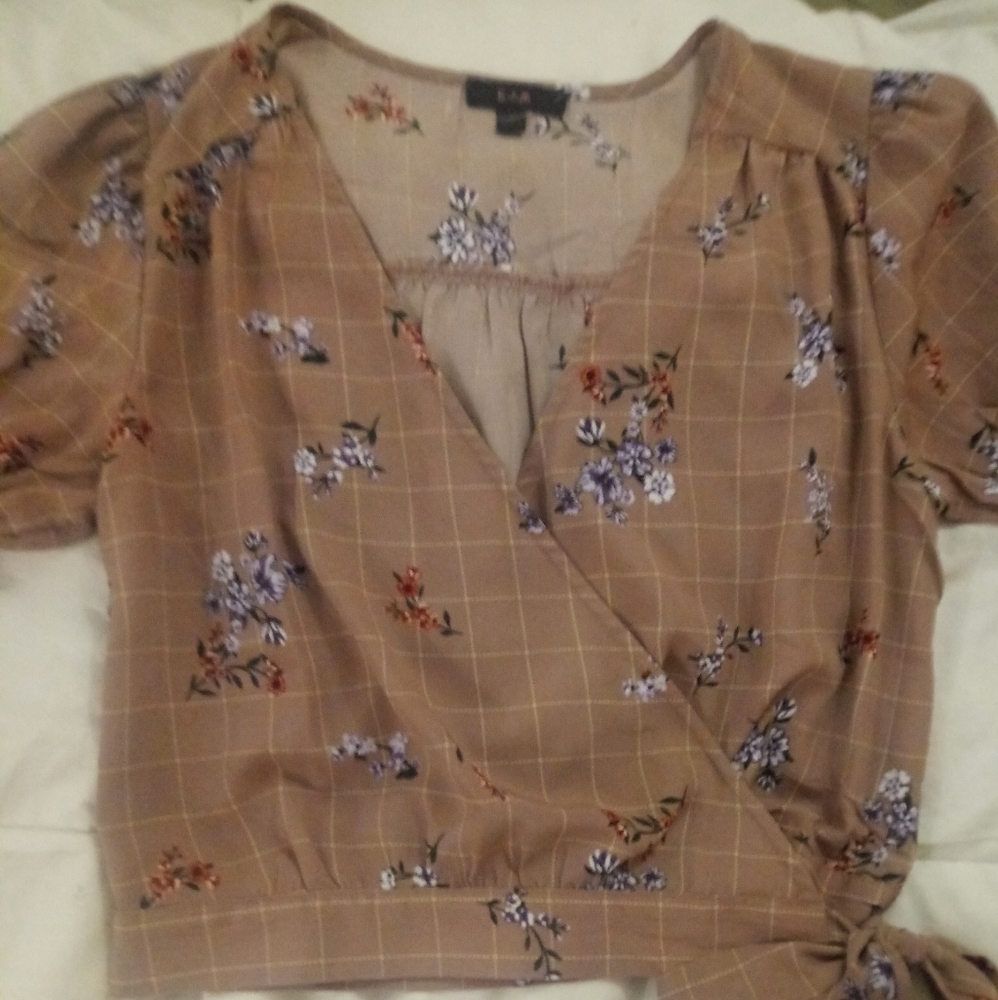 Wrap shirt. FINAL PRICE.